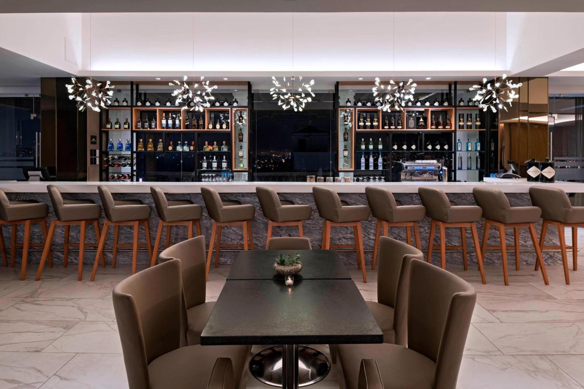 Ac Hotels By Marriott Guatemala City Bagian luar foto