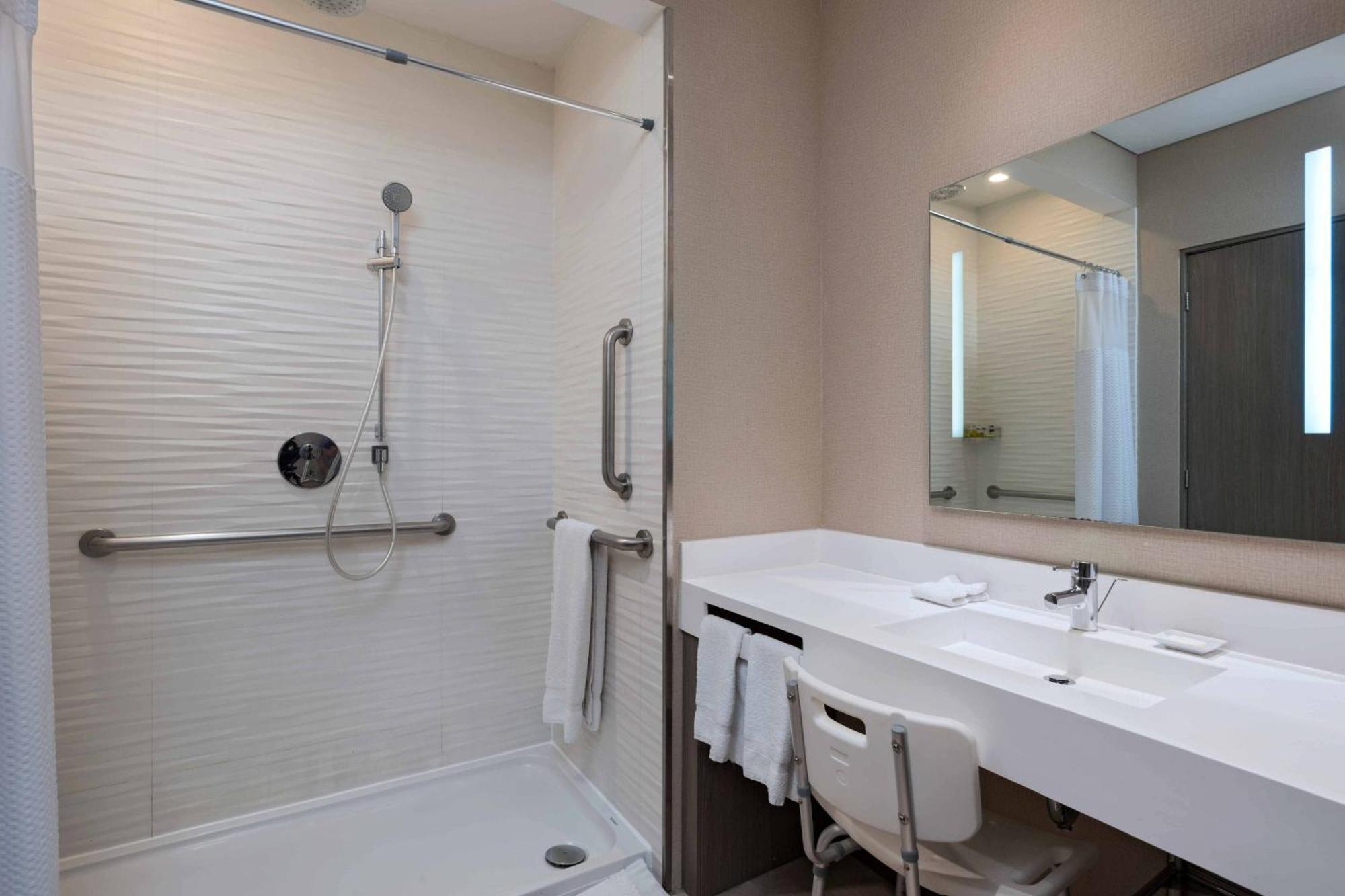 Ac Hotels By Marriott Guatemala City Bagian luar foto